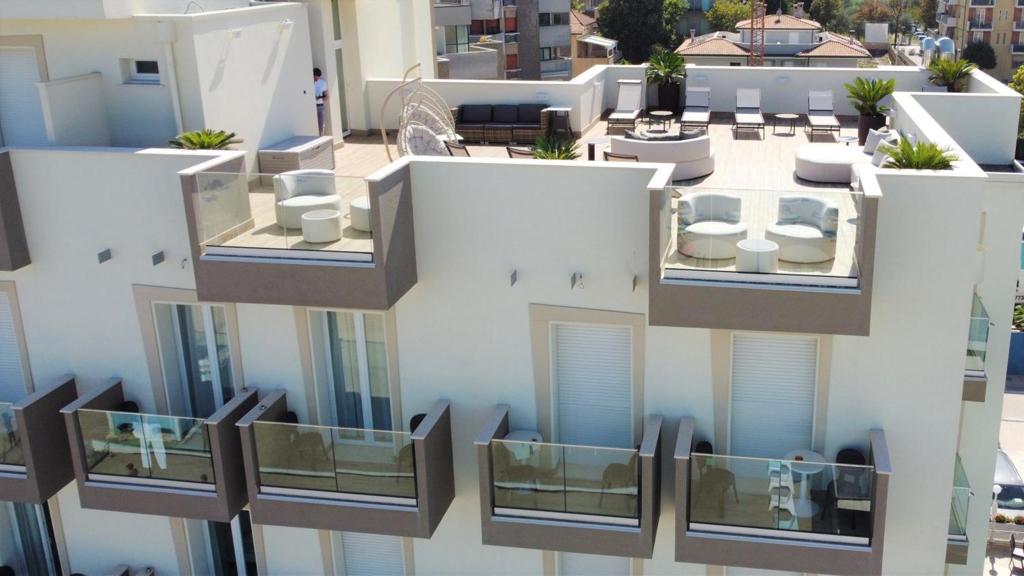 Hotel Caesar Paladium ริมินี ภายนอก รูปภาพ